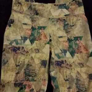 Colorful patterned fitness leggings